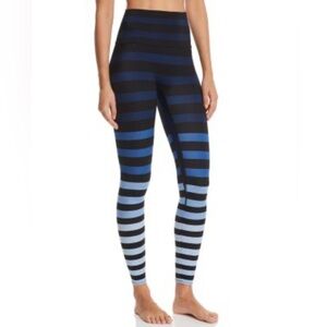 K-DEER Signature Stripe Ombré Stripe Sneaker Length Leggings size Small